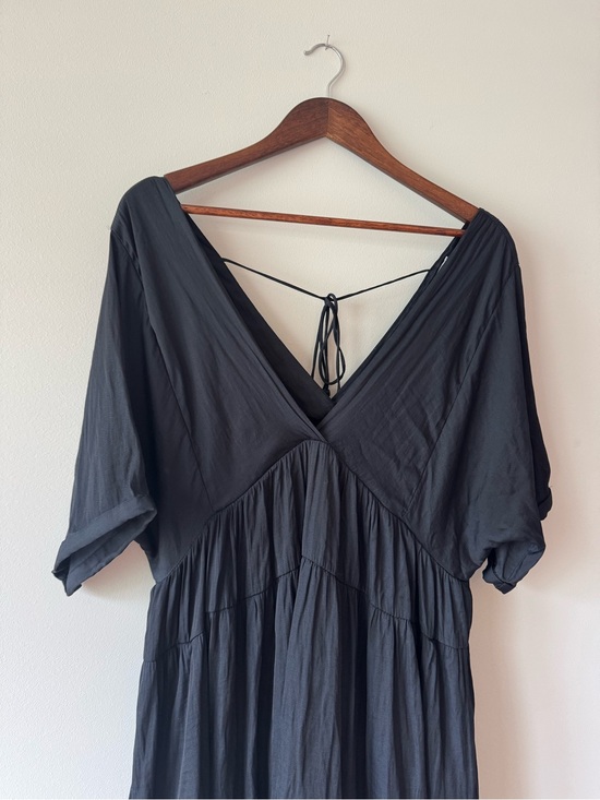 vestique Dresses & Skirts - Vestique Black Dress